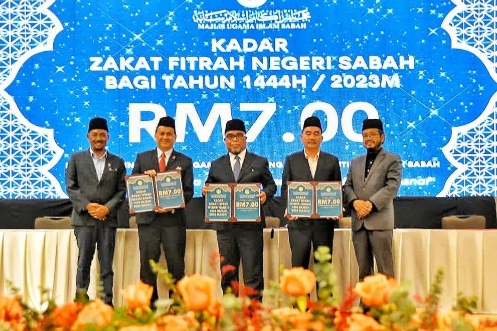 Majlis Anugerah Bandar Rendah Karbon yang diadakan di Shah baru-baru ini.