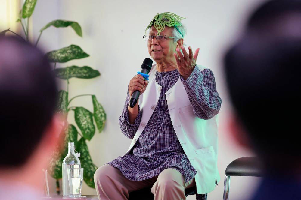 Muhammad Yunus berkata, langkah menubuhkan badan kebajikan dan mewujudkan yayasan adalah norma yang telah berlalu. - Foto BERNAMA