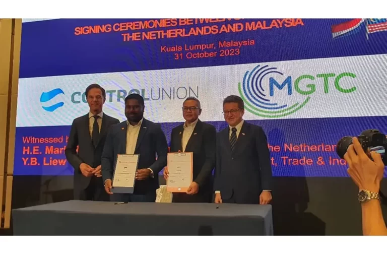 (From left) Dutch Prime Minister Mark Rutte, Control Union Malaysia managing director Supun Nigamuni, MGTC CEO Shamsul Bahar and Deputy Minister of Miti Liew Chin Tong.